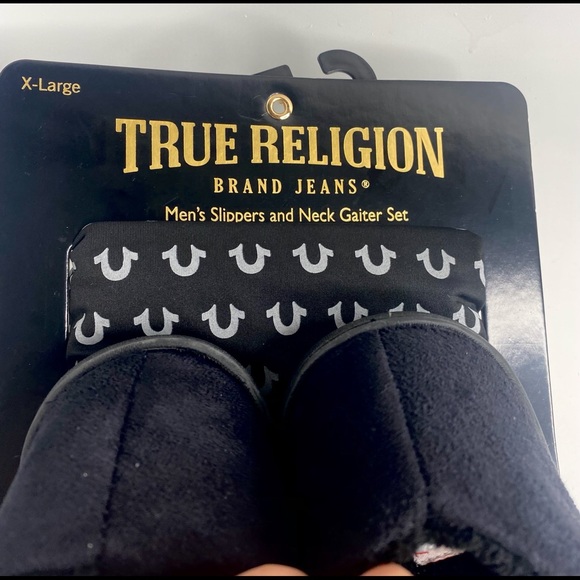 True Religion 2 Pc Set Slipper- Neck Gaiter